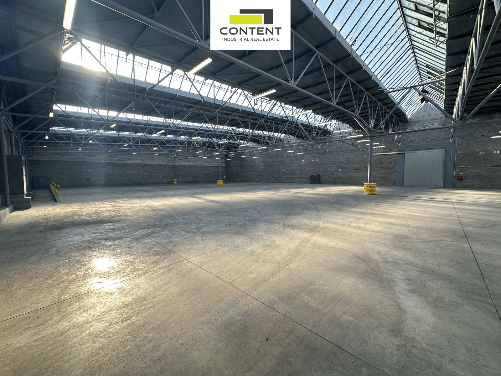 Pronájem skladu, výrobních prostor 2.000 m², Žatec