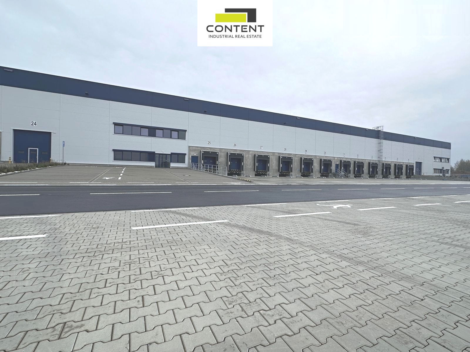 Pronájem skladu, výrobních prostor 10.000 m², Kladno