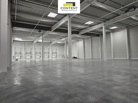 Pronájem skladovací prostor, 1 500 m²