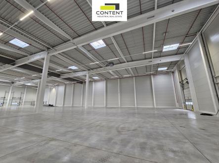 Pronájem skladovací prostor, 1 500 m²