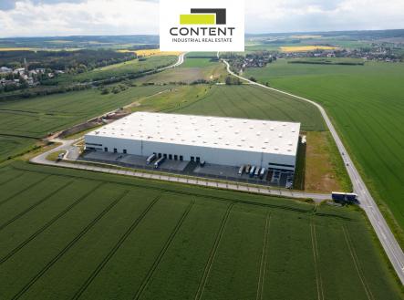 Pronájem skladovací prostor, 7 346 m²