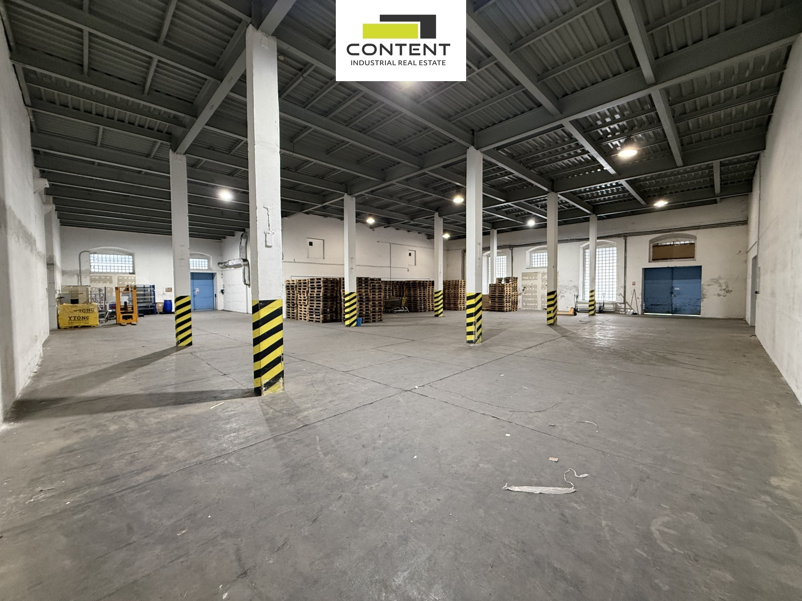 Prodej komerčního objektu o velikosti  3508 m², Praha 9 - Čakovice