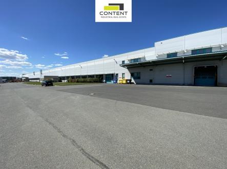 Pronájem skladu, 3 820 m²