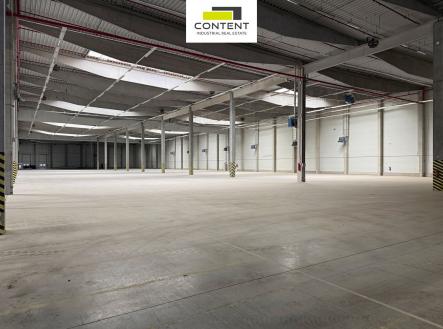 Pronájem skladovací prostor, 2 377 m²