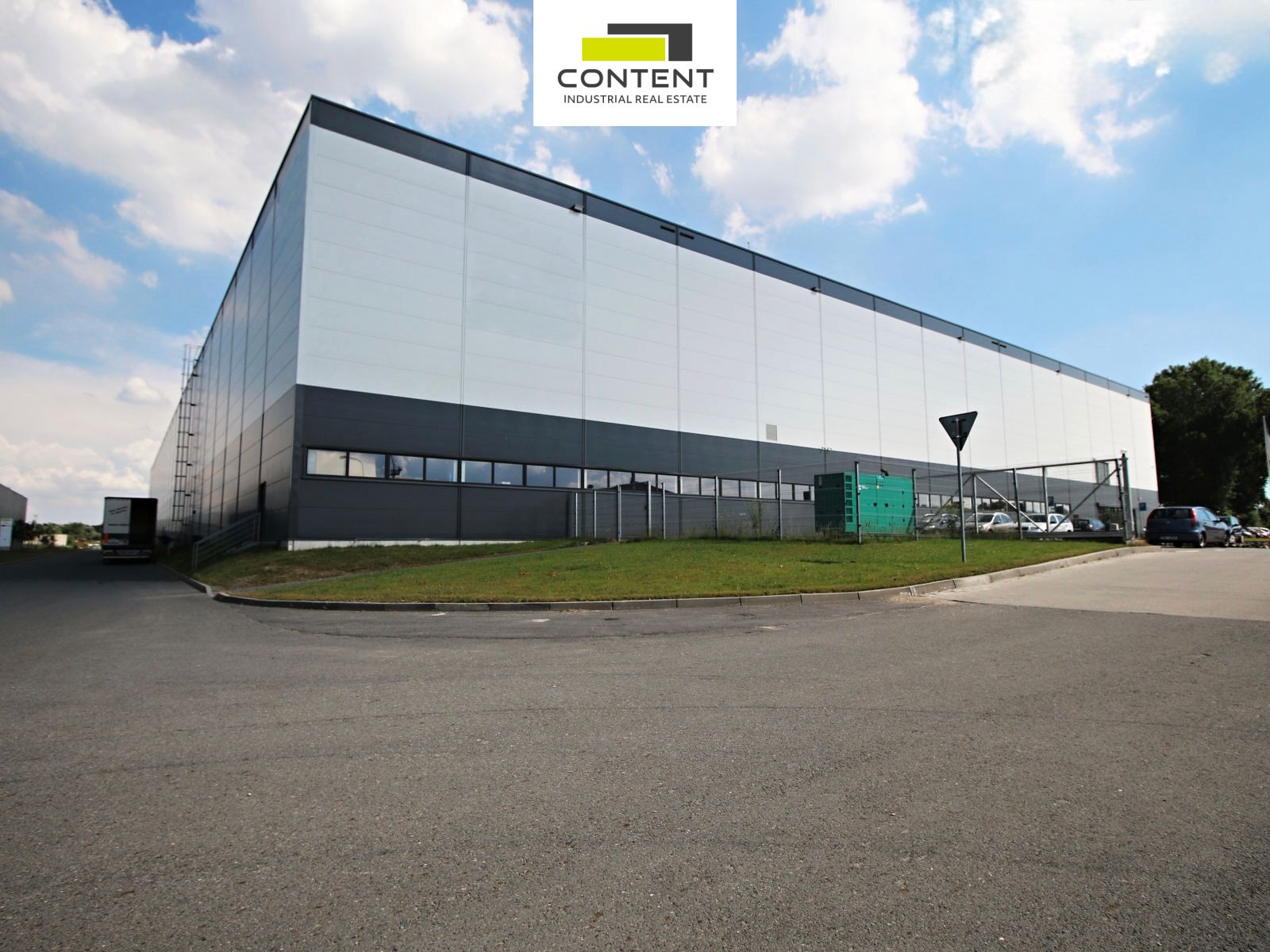 Pronájem skladu, výrobních prostor 7.325 m², Solnice