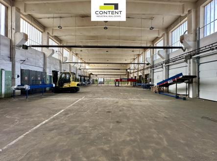 Pronájem skladovací prostor, 903 m²