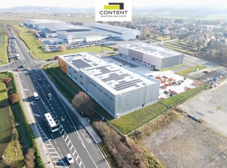 Pronájem skladovací prostor, 1 690 m²