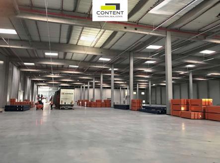 Pronájem skladovací prostor, 3 800 m²