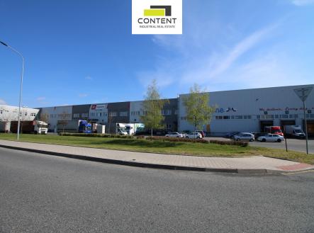 Pronájem skladovací prostor, 1 880 m²