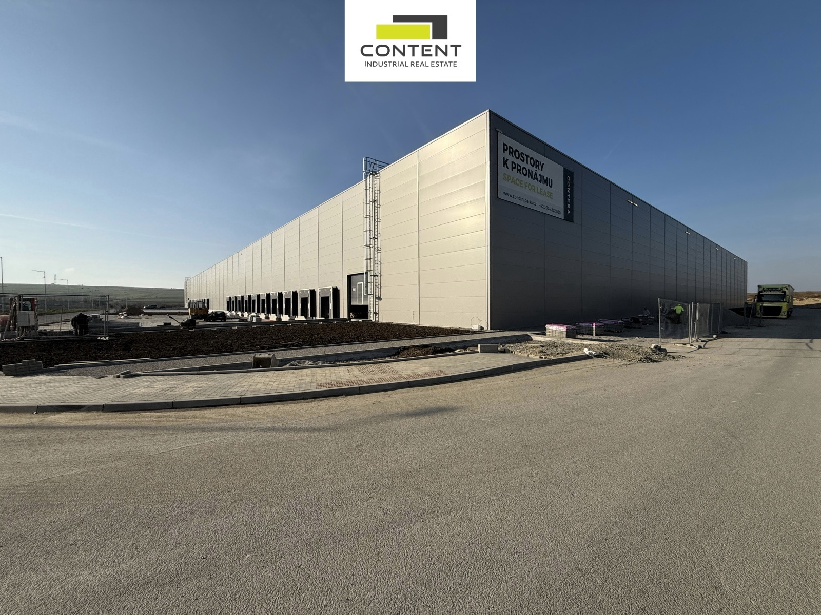 Pronájem skladu, výrobních prostor 2.800 m², Hustopeče, D2