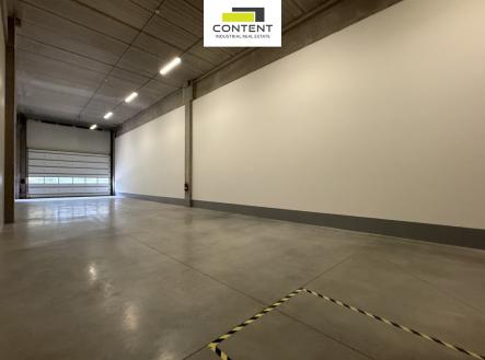 Pronájem skladu, 2 455 m²