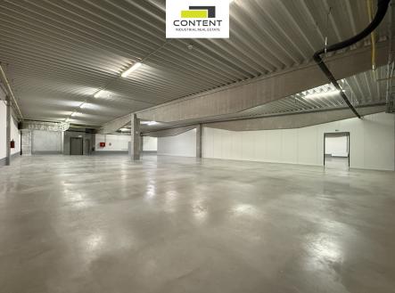 Pronájem skladu, 2 455 m²