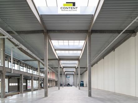 Pronájem výrobní prostor, 3 683 m²