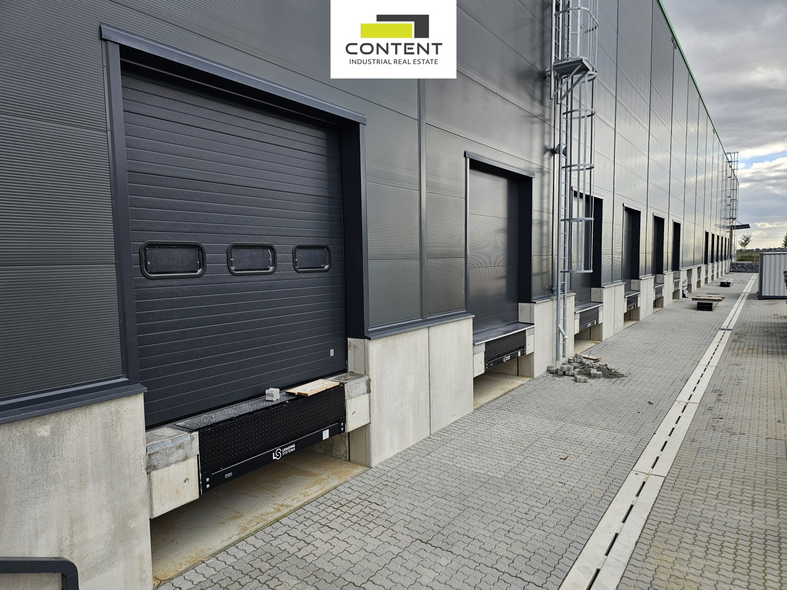 Pronájem skladu, výrobních prostor 5.121 m², Olomouc - Bystrovany