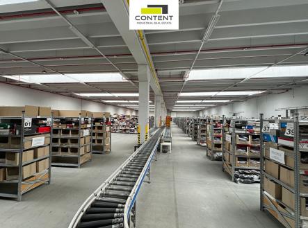 Pronájem skladovací prostor, 2 000 m²