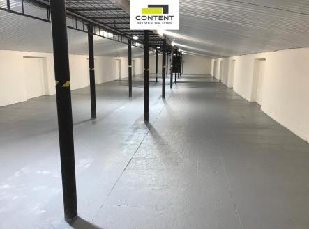 Pronájem skladovací prostor, 888 m²