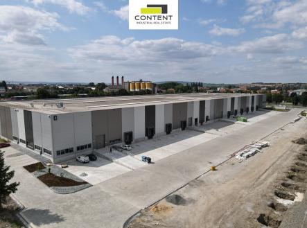 Pronájem výrobní prostor, 6 800 m²