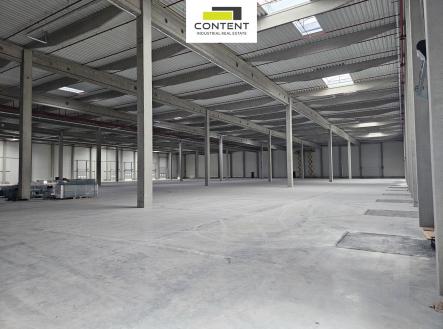 Pronájem výrobní prostor, 2 300 m²