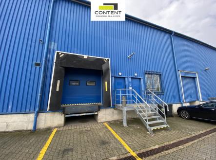 Pronájem skladovací prostor, 1 682 m²