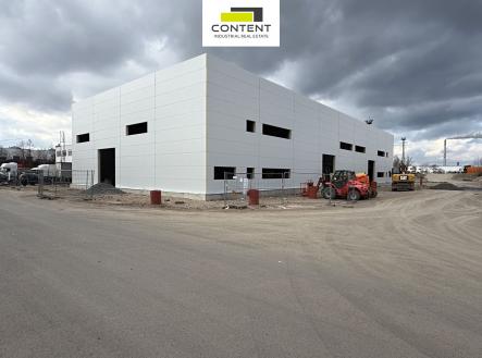 Pronájem skladovací prostor, 808 m²