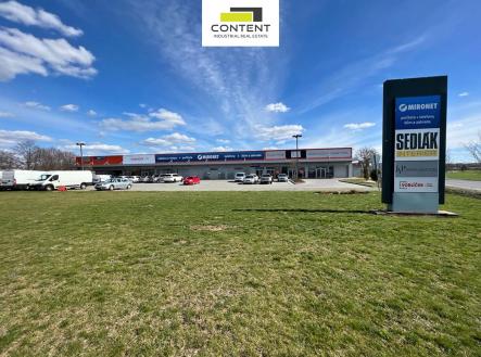 Pronájem skladovací prostor, 882 m²