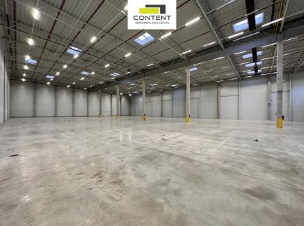 Pronájem skladovací prostor, 4 600 m²