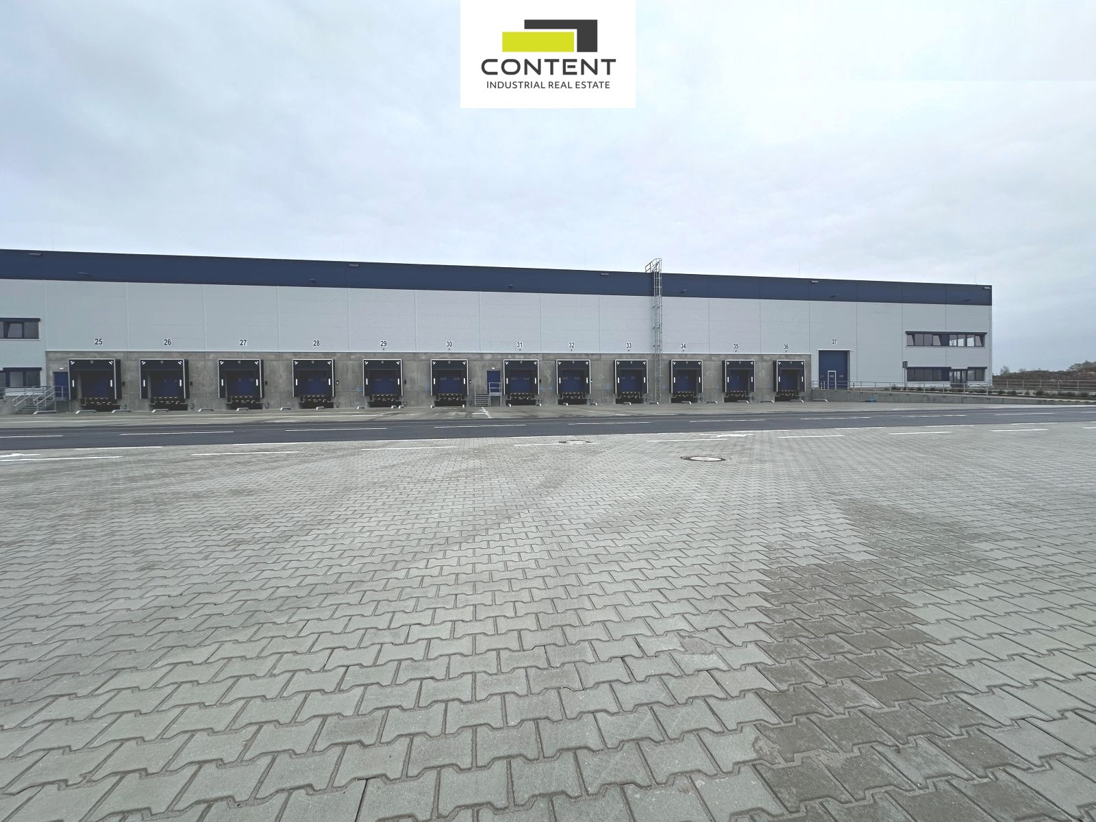 Pronájem skladu, výrobních prostor 13.200 m², Uničov, D35