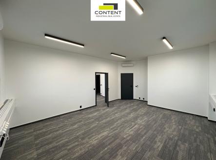 Pronájem kanceláře, 459 m²