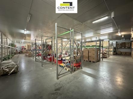 Pronájem skladovací prostor, 800 m²