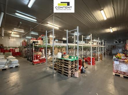 Pronájem skladovací prostor, 800 m²