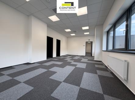 Pronájem kanceláře, 294 m²