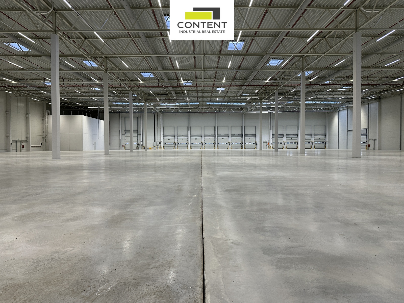 Pronájem skladu, výrobních prostor 12.687 m², Jažlovice, D1