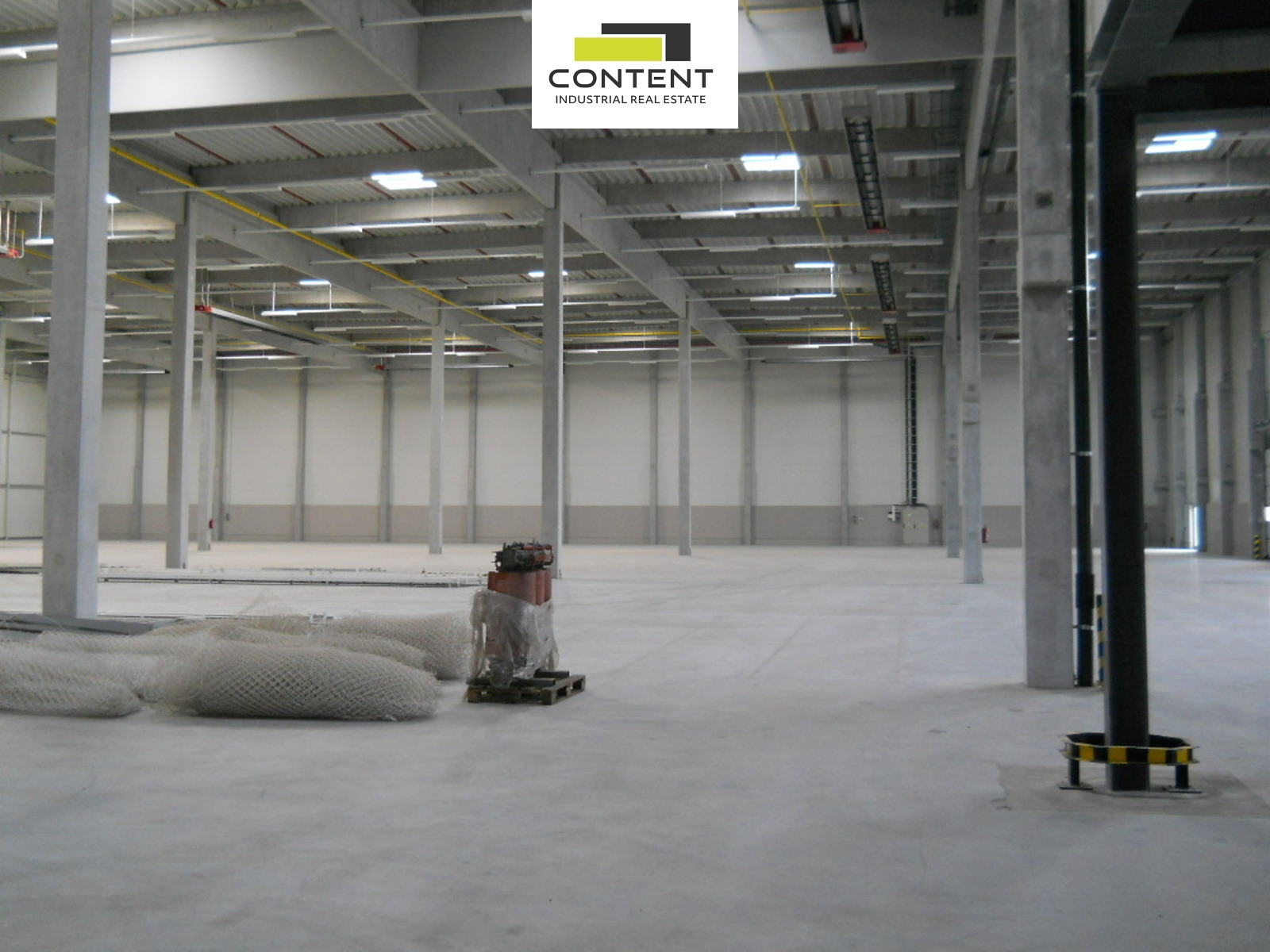 Pronájem skladu, výrobních prostor 5.667 m², Úžice, D8