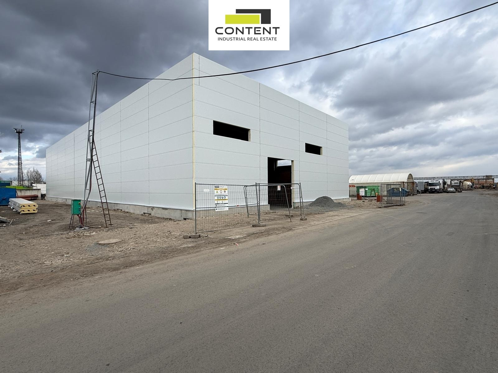 Pronájem skladu, výrobních prostor 650  m², Praha - Průmyslová