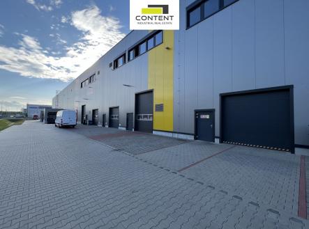 Pronájem skladovací prostor, 1 100 m²