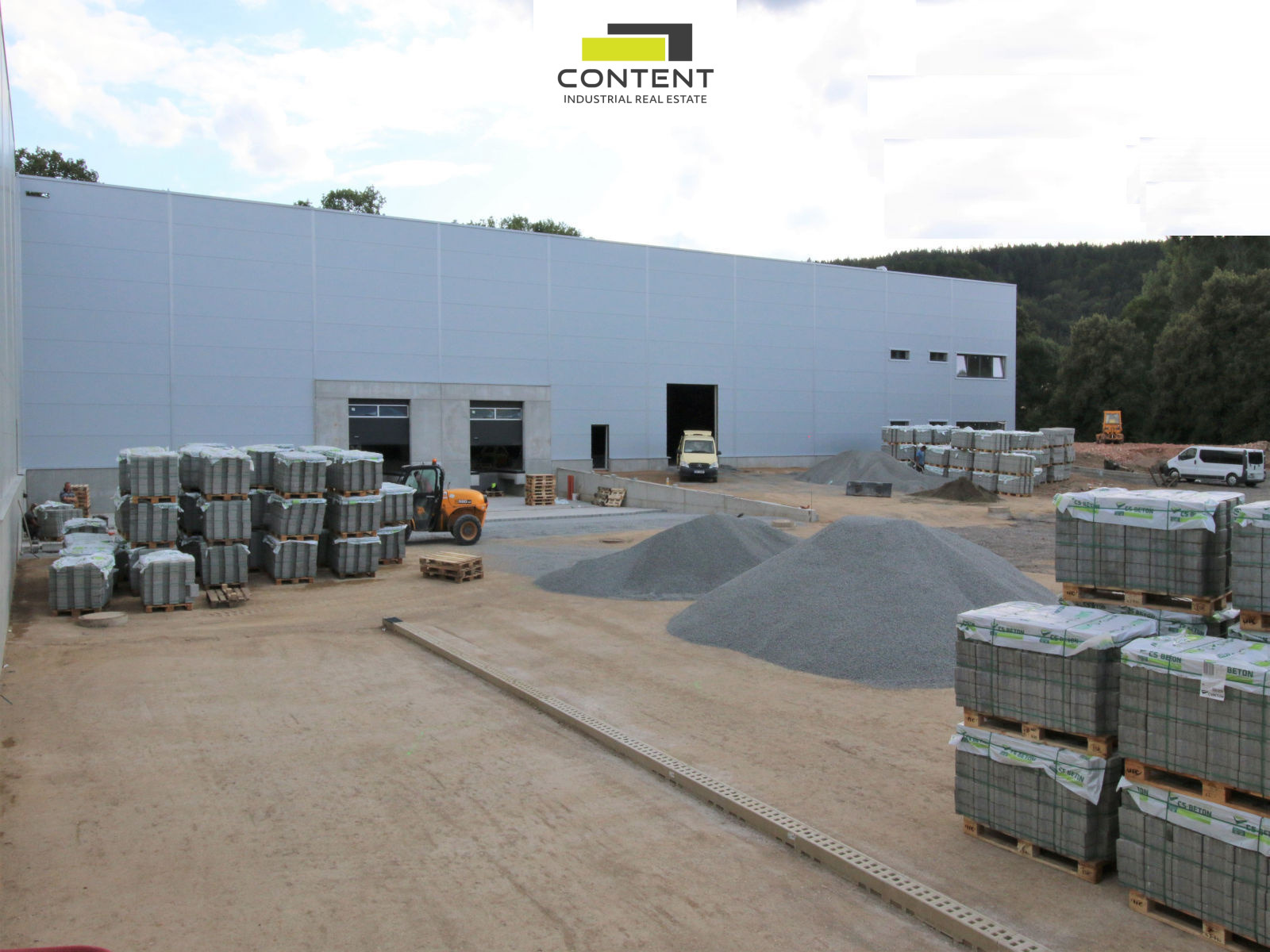 Pronájem skladu, výrobních prostor 1.800 m², Brandýs nad Labem