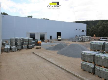 Pronájem skladovací prostor, 1 800 m²