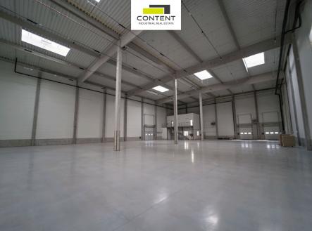 Pronájem skladu, 660 m²
