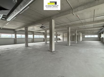 Pronájem skladovací prostor, 550 m²