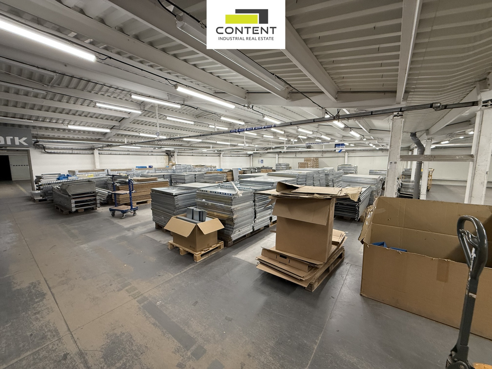 Pronájem skladu, výrobních prostor 2.235 m², Praha 10 - Hostivař