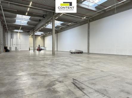 Pronájem skladu, 4 859 m²