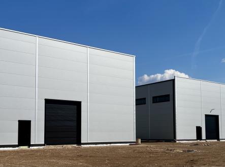 Pronájem výrobní prostor, 1 898 m²
