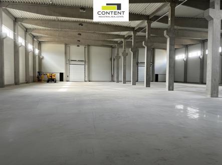 Pronájem výrobní prostor, 1 898 m²