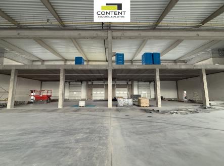 Pronájem skladovací prostor, 3 044 m²