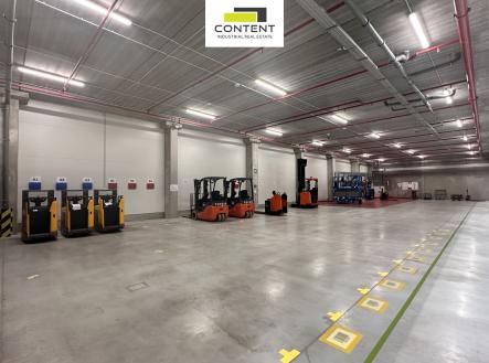 Pronájem skladovací prostor, 6 689 m²