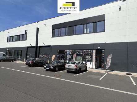 Pronájem skladovací prostor, 824 m²