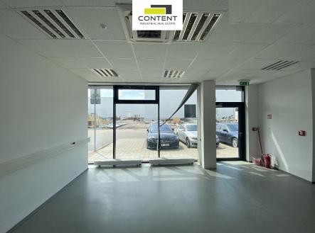 Pronájem skladovací prostor, 367 m²