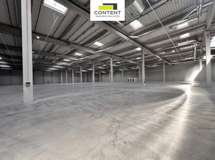 Pronájem skladu, 8 890 m²