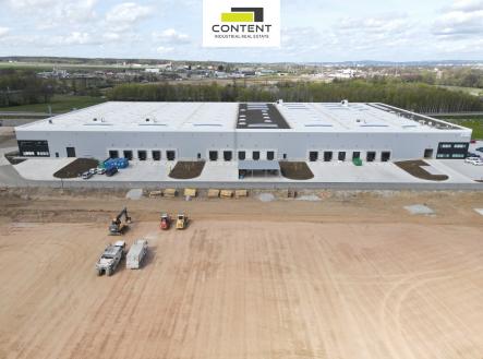 Pronájem skladu, 8 890 m²