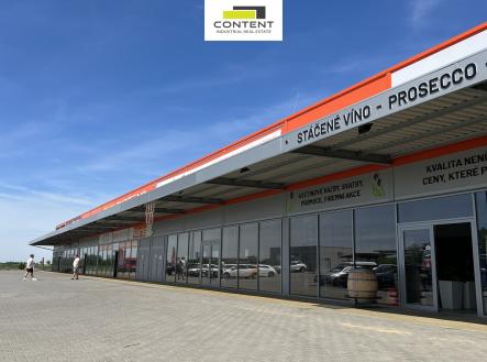 Pronájem obchodní prostory, 395 m²